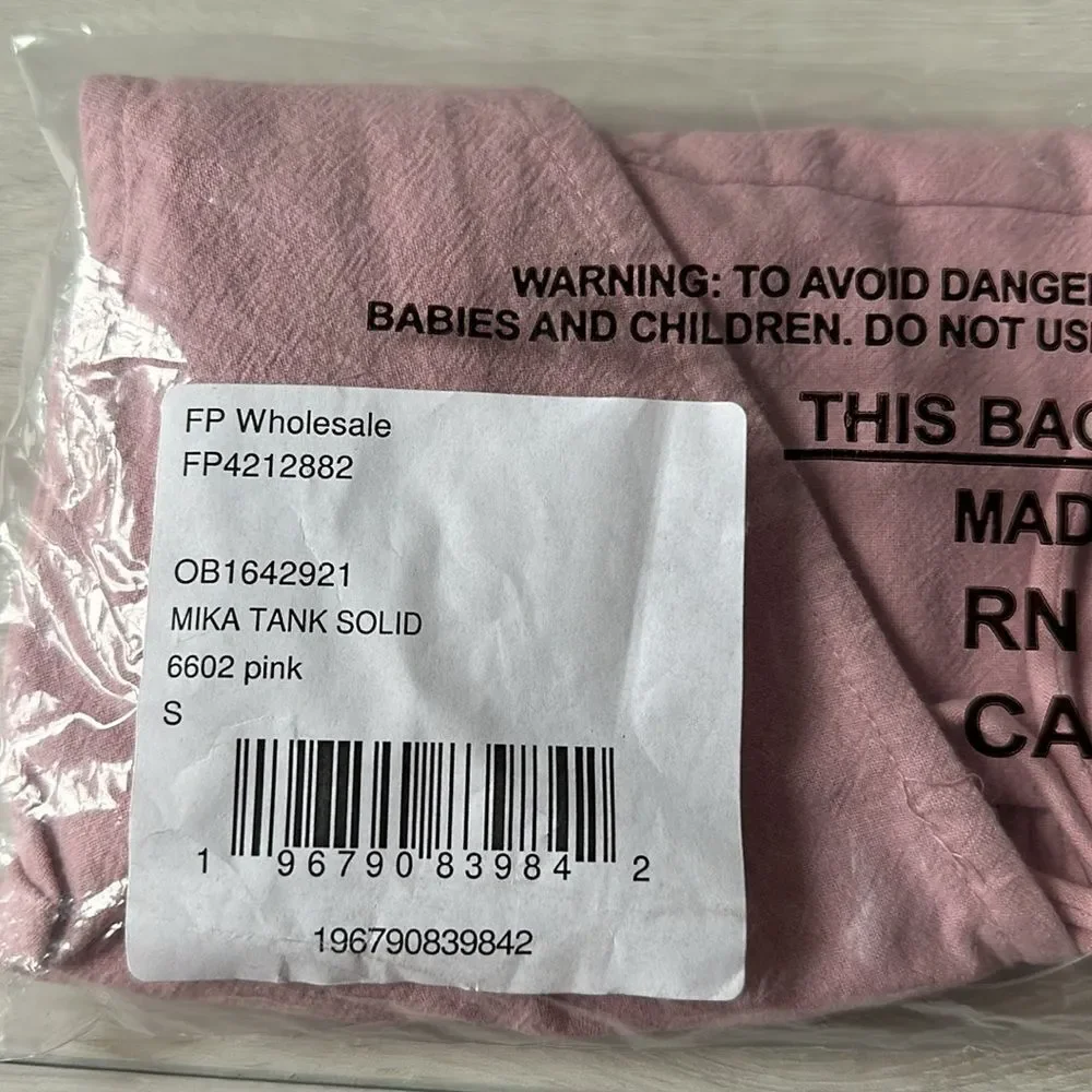 Free‎ People Mika Tank Solid Pink Small NWT in packaging